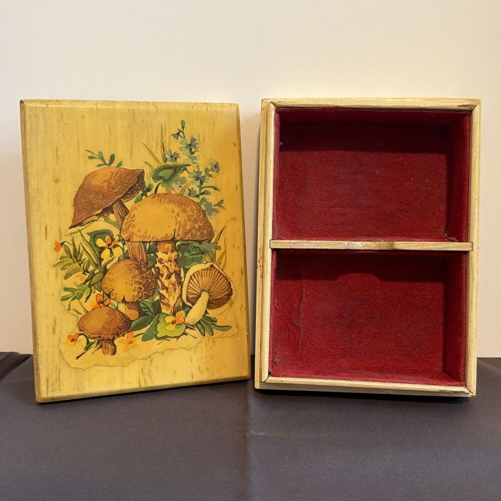 VTG MCM Wood Mushroom Jewelry Trinket Box Purse Red Lined Decoupage Art